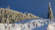 Cea mai trăsnită coborâre pe schiuri și snowboard din România revine la Predeal și Poiana Brașov