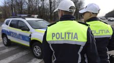 Ce a făcut o bătrână de 85 de ani din Ocnele Mari după ce a găsit un portofel plin cu bani și acte. Gestul ei a uimit polițiștii