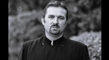 Părintele Adrian Constantin Frunză a murit în urma unui tragic accident. Anunțul decesului