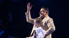 Dora Debreczeni, o prezență delicioasă pe scena de la Românii au talent! La doar 8 ani, copila a reușit să stârnească hohote de râs: „Sunt bune torturile, dar mai bună e pălinca!”