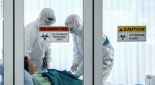 Medicii chinezi, către omologii lor europeni: Faceți aceleași greșeli pe care le-am făcut noi la început