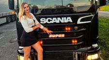 Ana Maria Papuc, cea mai sexy șoferiță de TIR din România. Va apărea într-un calendar special