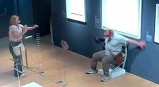 Cum a distrus un turist în câteva secunde scaunul cu cristale „Van Gogh”. Momentul, surprins de camerele de supraveghere: „Coșmarul oricărui muzeu a devenit realitate”