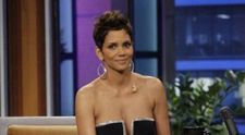 Halle Berry, părăsită de soț pentru că ”nu spăla, nu făcea curat și nu era mămoasă” cu el. Reacția fanilor: ”Strigător la cer”