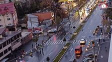 Accident mortal în București! O femeie de 52 de ani a fost lovită pe trecerea de pietoni. Imagini șocante