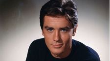 Alain Delon, internat în spital după ce a suferit o hemoragie cerebrală. Ce spune fiul său,  Anthony  