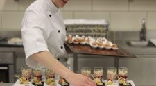 (P) Tu știi care este diferența între un bucătar și un Chef? Află din acest articol de ce nu orice bucătar este un Chef