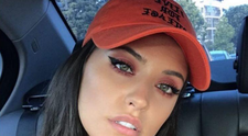 Antonia, fara sutien, intr-o imagine de mii de like-uri. Cum s-a lasat pozata vedeta