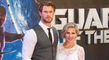 El e cel mai sexy barbat din lume, dar sotia? Cum arata partenera lui Chris Hemsworth si cei trei copii
