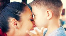 Portretul de familie care a strans peste 200 000 de like-uri in timp record. Ce imagine a publicat Andra