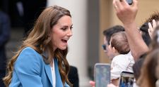 Kate Middleton, reacție virală după ce a văzut un bebeluș în mulțime! Momentul adorabil care i-a făcut pe fani să glumească pe seama prințului William