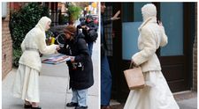 O recunoști? S-a înfofolit până în gât, dar tot a fost surprinsă de paparazzi, iar fanii au oprit-o pe stradă pentru autografe