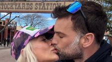 La peste un deceniu de la divorț, Cora Schumacher iubește din nou: „El îmi oferă pace și speranță”. Primele imagini cu partenerul său