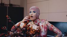 VIDEO Iulia Albu îi face presing la dressing Ronei Hartner