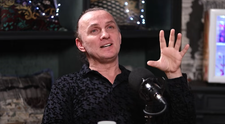 Mihai Trăistariu spune că are „o problemă”: „Mi-am luat iubite numai puștoaice, una îmi spunea daddy/tati. Taică-su avea 39 de ani, eu 40!”