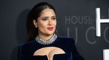 Salma Hayek, ținută de vis pentru promovarea filmului House of Gucci