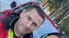 Șeful Salvamont Predeal, atacat de urs, a ieşit din comă. Medicii îl vor opera pentru a-i reface mandibula
