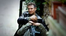 Transformarea incredibila pe care a suferit-o Liam Neeson pentru rolul care ii poate aduce o nominalizare la Oscar. Ce a facut actorul