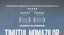 „Ținutul nomazilor” („Nomadland”), un film emoționant despre puterea de a supraviețui