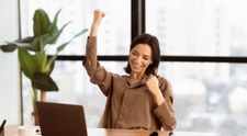 Succesul le surâde acestor două zodii! Ei sunt nativii care vor avea parte doar de reușite în prima jumătate a lunii mai 2025