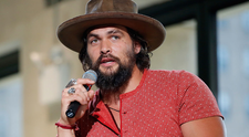 Jason Momoa va apărea în celebrul serial 