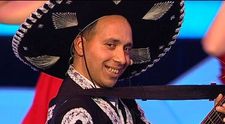 Fronica, varianta feminina si la fel de simpatica a lui Gigel Frone. Cu o singura diferenta!