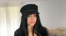 S-a îngrășat 25 kg pentru că-și dorea sâni imenși! Cum arată Claudia Rivier, tânăra din Croația cu forme imposibile