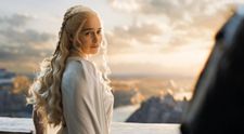 Emilia Clarke, emoționată la finalul serialului Urzeala tronurilor: „Această femeie mi-a topit inima”