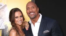 Dwayne Johnson s-a însurat! Cum arată rochia superbă purtată de mireasa lui The Rock