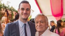 Fiul cel mic al lui Hugh Hefner va fi tată. Cum arată Cooper Hefner și soția lui