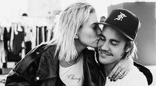 Toata lumea este cu ochii pe mama lui Justin Bieber. Logodna fiului ei a facut-o sa reactioneze
