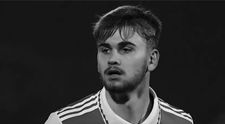 Fotbalist în vârstă de doar 21 de ani decedat în urma unei accidentări suferite la un meci. S-ar fi izbit cu capul de un zid de beton