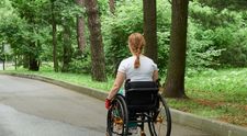 O femeie de 38 de ani a paralizat brusc, deși ducea o viață absolut normală. Ce simptome a avut înainte de a-i fi pus diagnosticul
