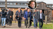 Arnold Schwarzenegger la Auschwitz. Actorul s-a întâlnit cu urmașii supraviețuitorilor