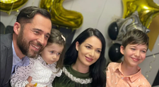 Deea și Dinu Maxer nu mai locuiesc împreună de patru luni. În grija cui au rămas copiii