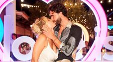 Ei au câștigat Love Island UK 2023! Cuplul a plecat acasă cu premiul în valoare de 50.000 de lire sterline