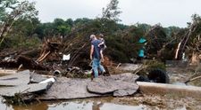 Imagini terifiante după viitura din Texas! Zeci de copii dintr-o tabără de vară au murit în urma inundațiilor devastatoare VIDEO