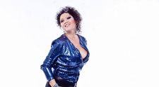 A slăbit spectaculos și și-a făcut curaj să apară în costum de baie! E greu de crezut că Minodora avea 100 de kilograme