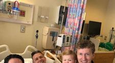 Cei trei bărbați formează o familie. Cum au reușit să apară toți pe certificatul de naștere al bebelușului lor
