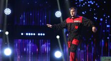 Românii au talent 2021: Laurențiu Bănicioiu i-a cucerit pe jurați cu dansul lui electrizant