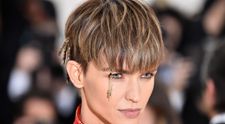 Primele imagini. Cum arată Ruby Rose în costumul de Batwoman
