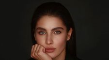 Anastasia Kotviska, soția unui nabab ucrainean, prinsă la granița cu Ungaria cu valize pline de bani