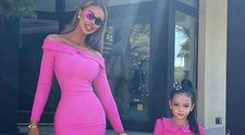 Bianca Drăgușanu și fiica ei, Sofia, la salonul de înfrumusețare! Micuța și-a făcut șuvițe blonde