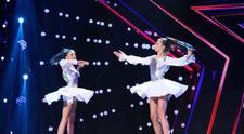 Românii au talent 2022: Alissa și Miruna Popa au impresionat jurații cu dansul lor pe hoverboard