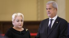 Cum a apărut Viorica Dăncilă la priveghiul lui Ion Iliescu. Detaliul care nu a fost trecut cu vederea