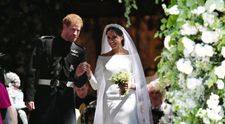 Secretul dureros din spatele nunții de poveste dintre Meghan și Harry. Motivul pentru care ducesa ar fi „plâns pe podeaua băii” înainte de marele eveniment. Totul s-ar fi întâmplat din cauza lui Kate Middleton