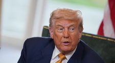 Ultima trăsnaie a lui Donald Trump. A anunțat că ”a tăiat prețurile medicamentelor cu 1500%”! Reacția americanilor
