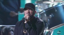 Oscar 2020: Eminem, apariție-surpriză pe scenă. Reacția consternată a vedetelor din sală