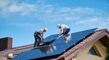 (P) Pași esențiali în configurarea unui sistem fotovoltaic cu invertor solar pentru eficiență maximă