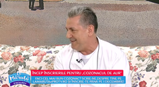 VIDEO Nea Vasile deschide sezonul cozonacilor